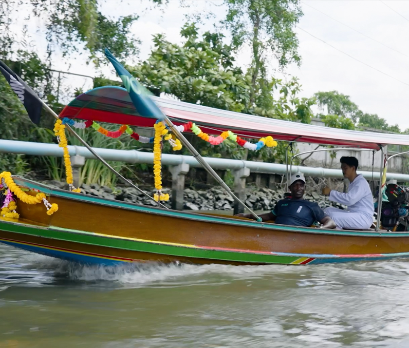 cat-eye-mtv-from-me-to-you